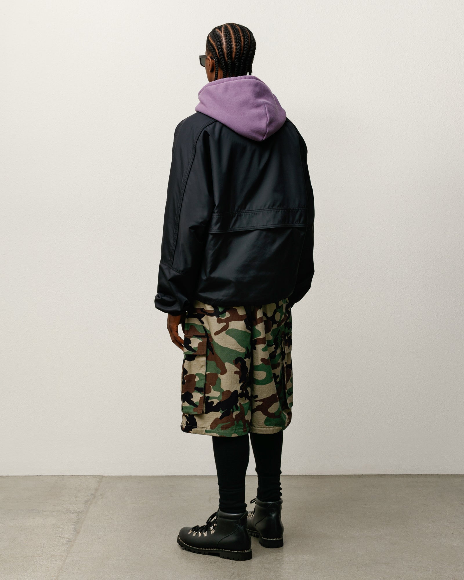 LIGHTWEIGHT PULLOVER JACKET