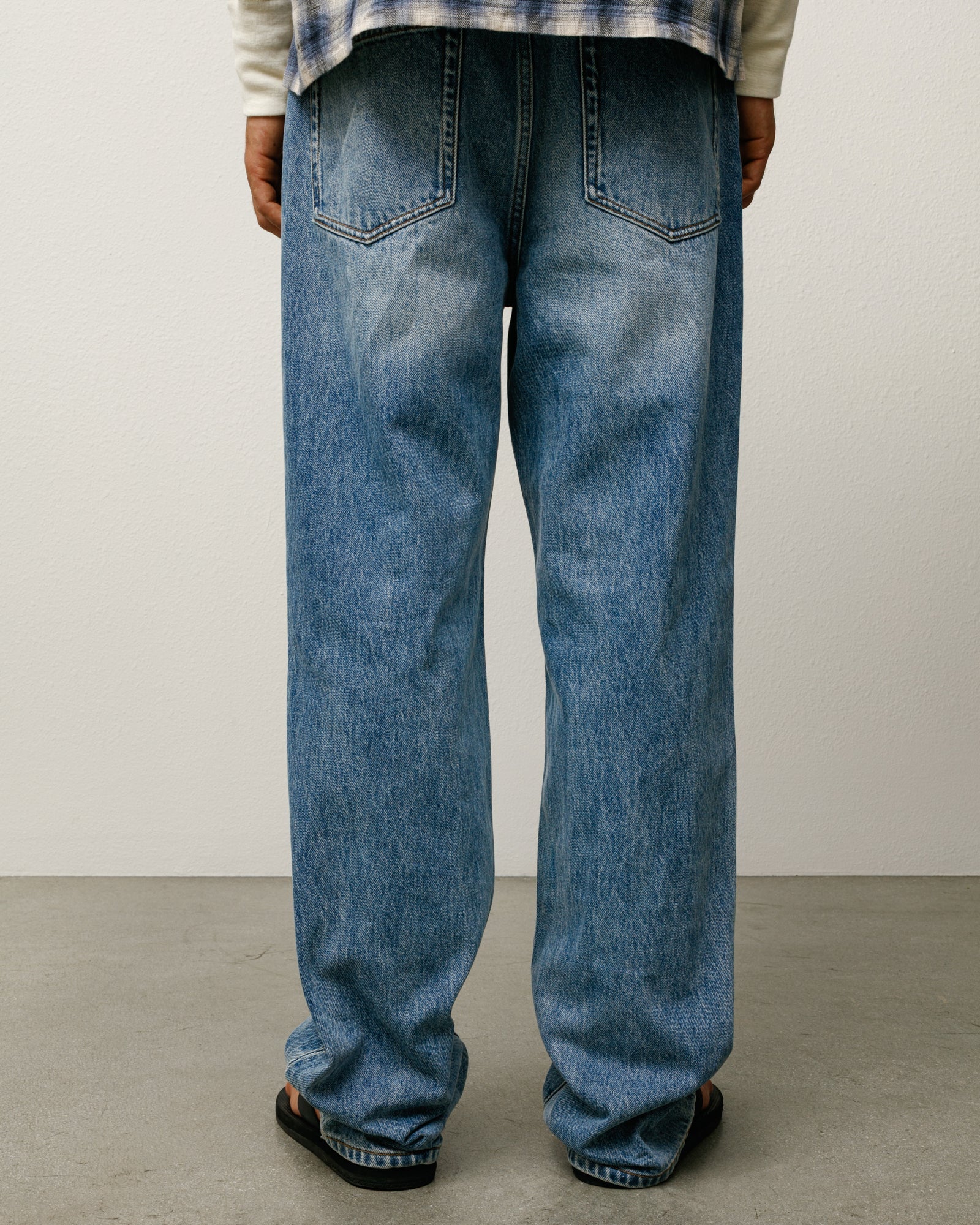 NEW CLASSIC JEAN DENIM