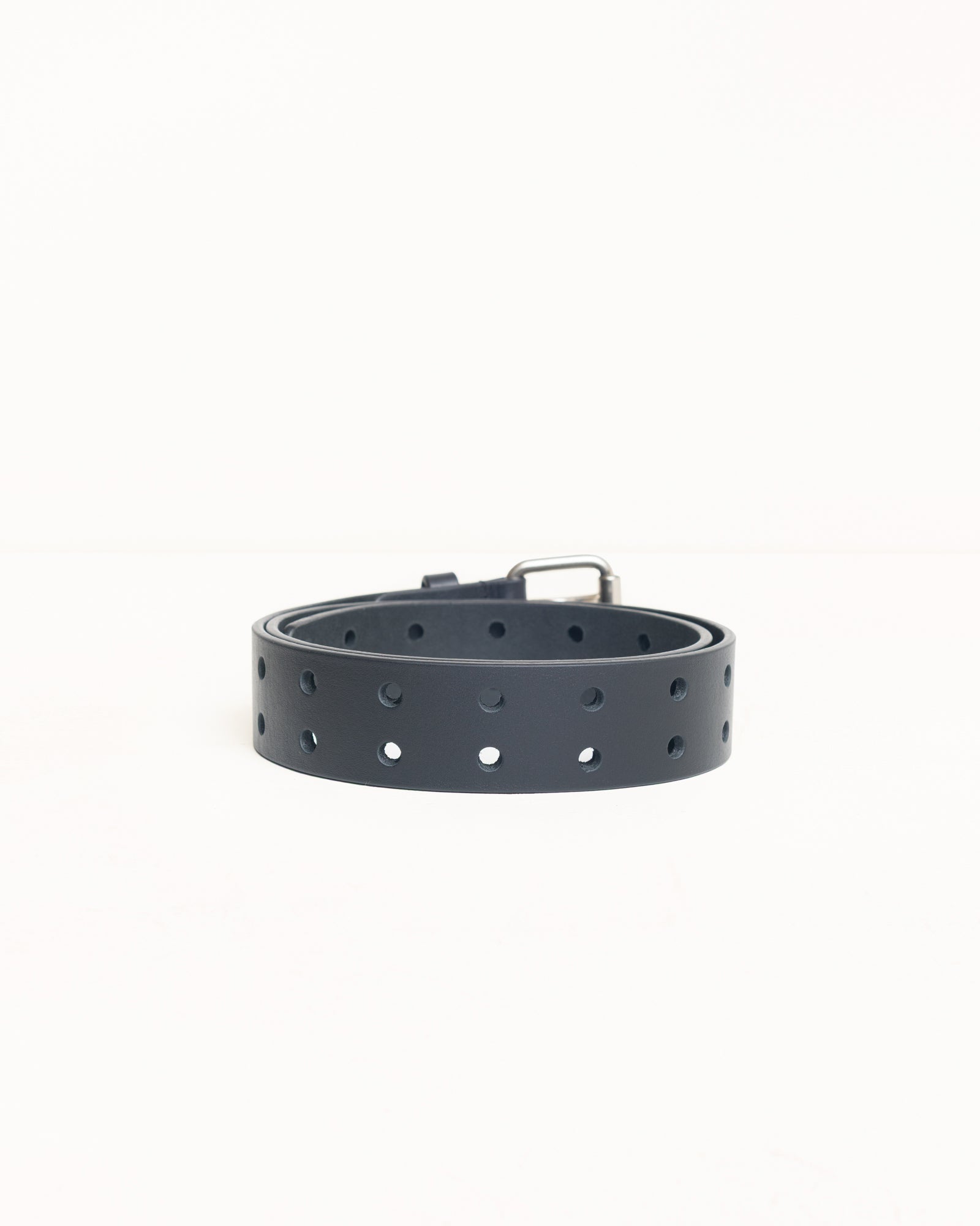 PUNCH OUT LEATHER BELT
