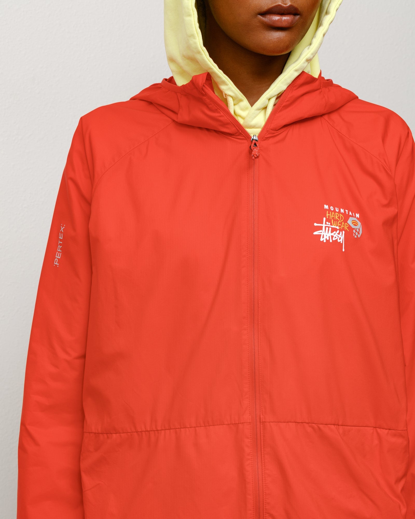 STÜSSY & MOUNTAIN HARDWEAR KOR AIRSHELL JACKET