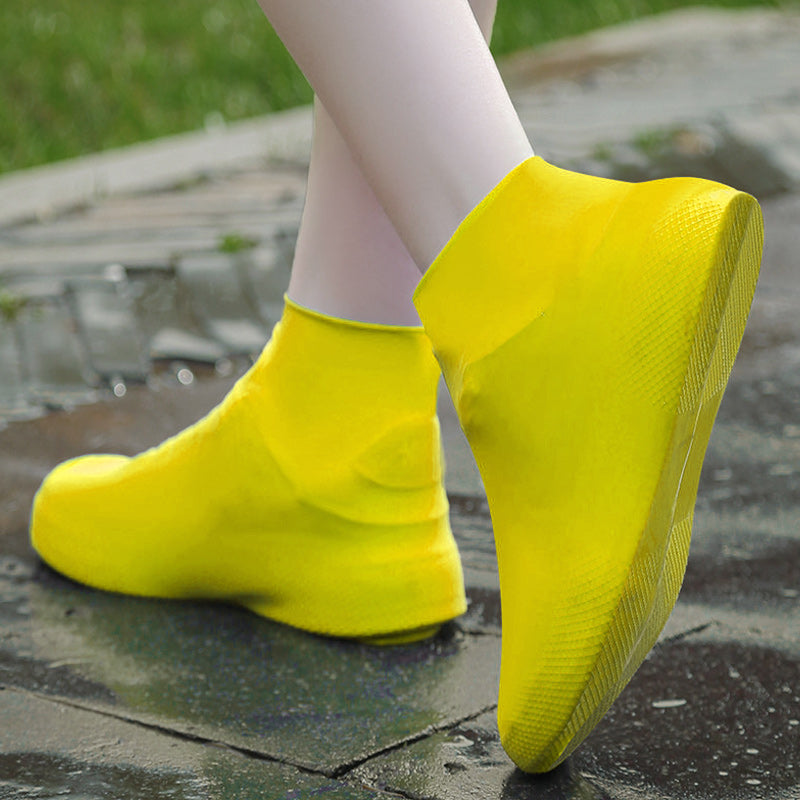 📢📢50% OFF !! ⏰ Waterproof Rain Shoe Cover – Non-slip sole & easy on/off – Reusable, perfect for wet weather or muddy walks – fits most shoes, keeps feet dry 🌧️